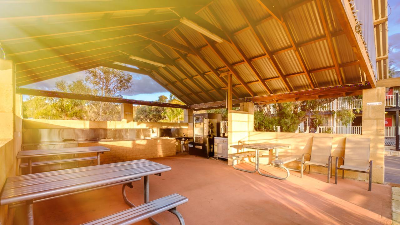 Hotel Australind Tourist Park Exteriér fotografie
